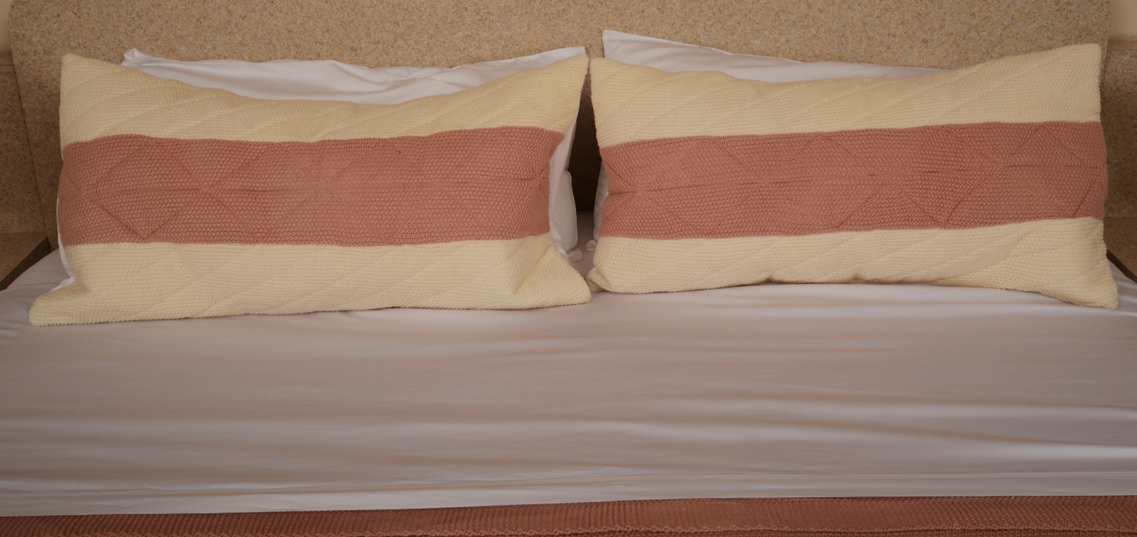 Coral & Cream Poly-Knit King/Cal King