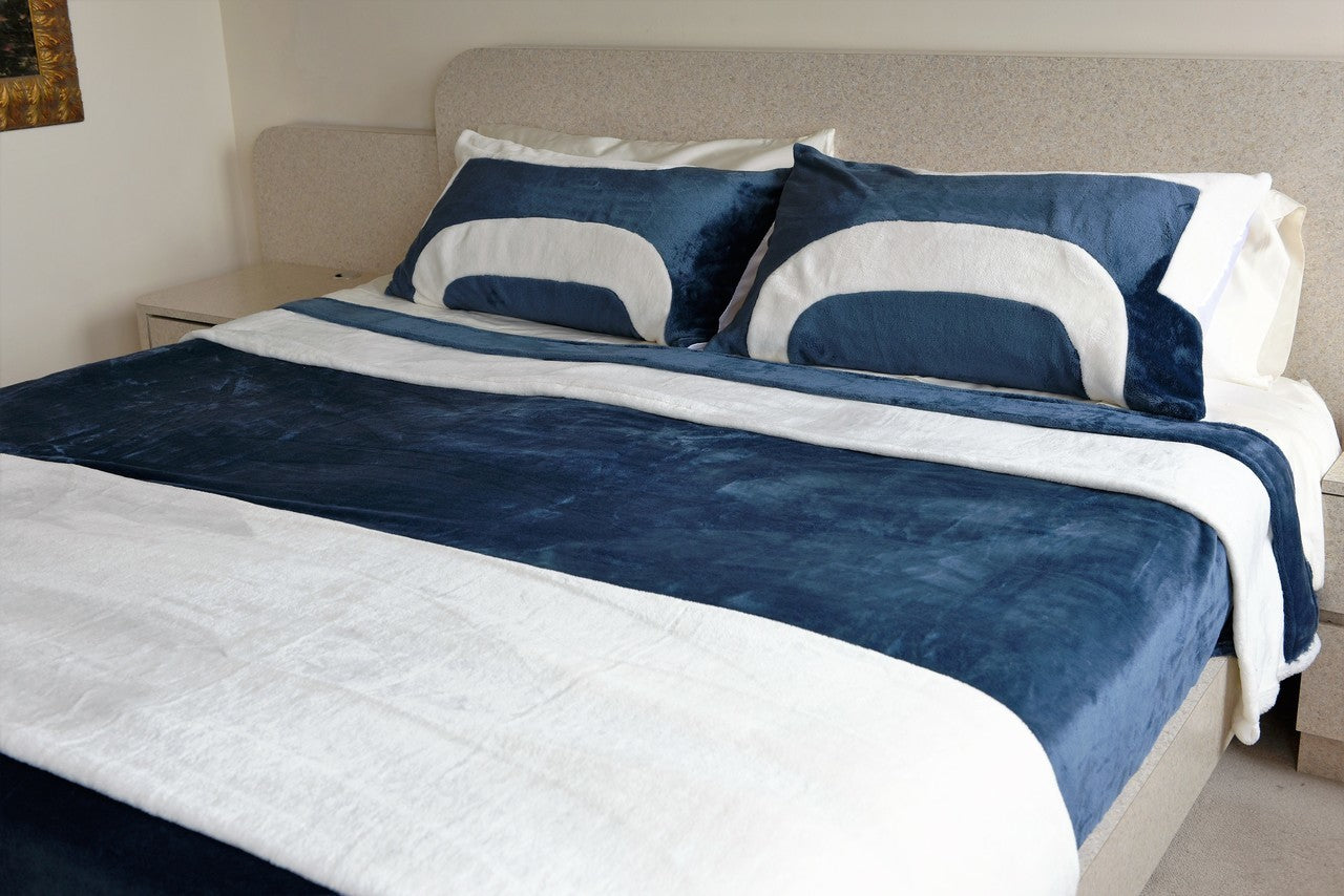 Tardis & Off-White Cream King/Cal King