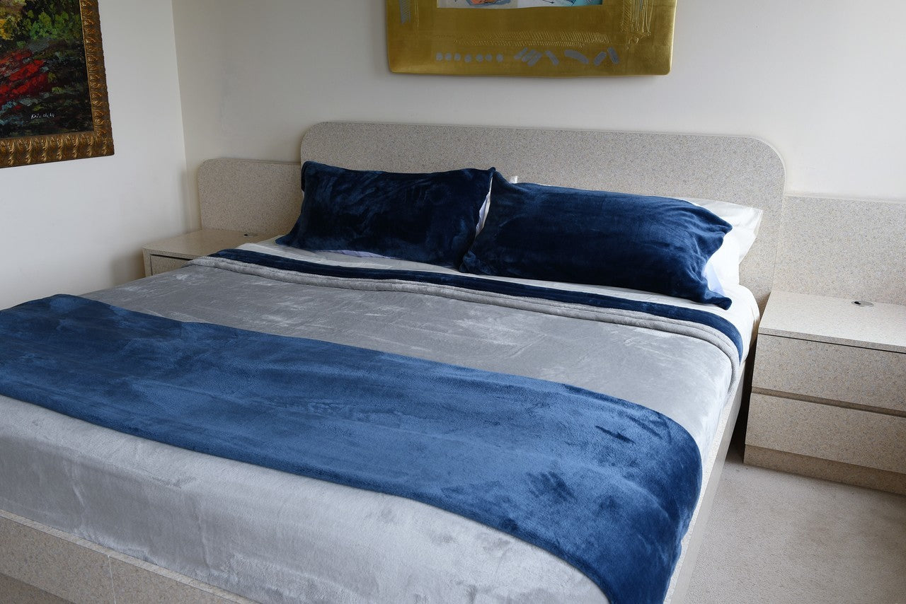 Silver & Tardis King/Cal King