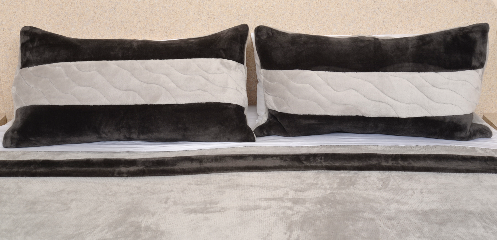 Light Gray & Charcoal King/Cal King