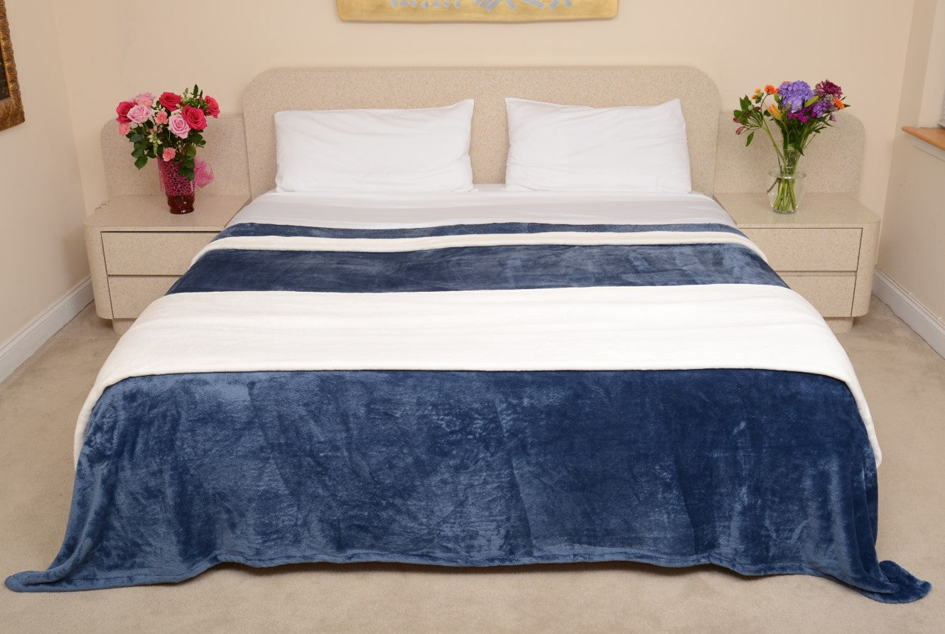 Navy & Off-White Cream King/Cal King