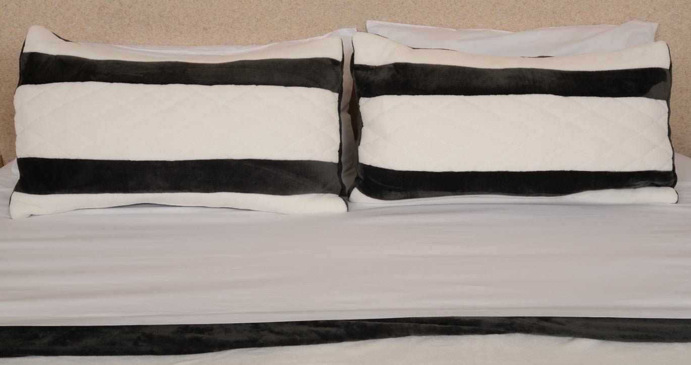 Off-White & Charcoal King/Cal King