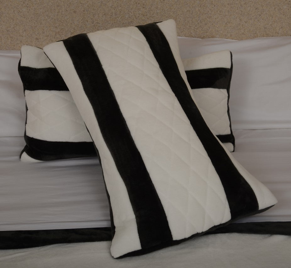 Off-White & Charcoal King/Cal King