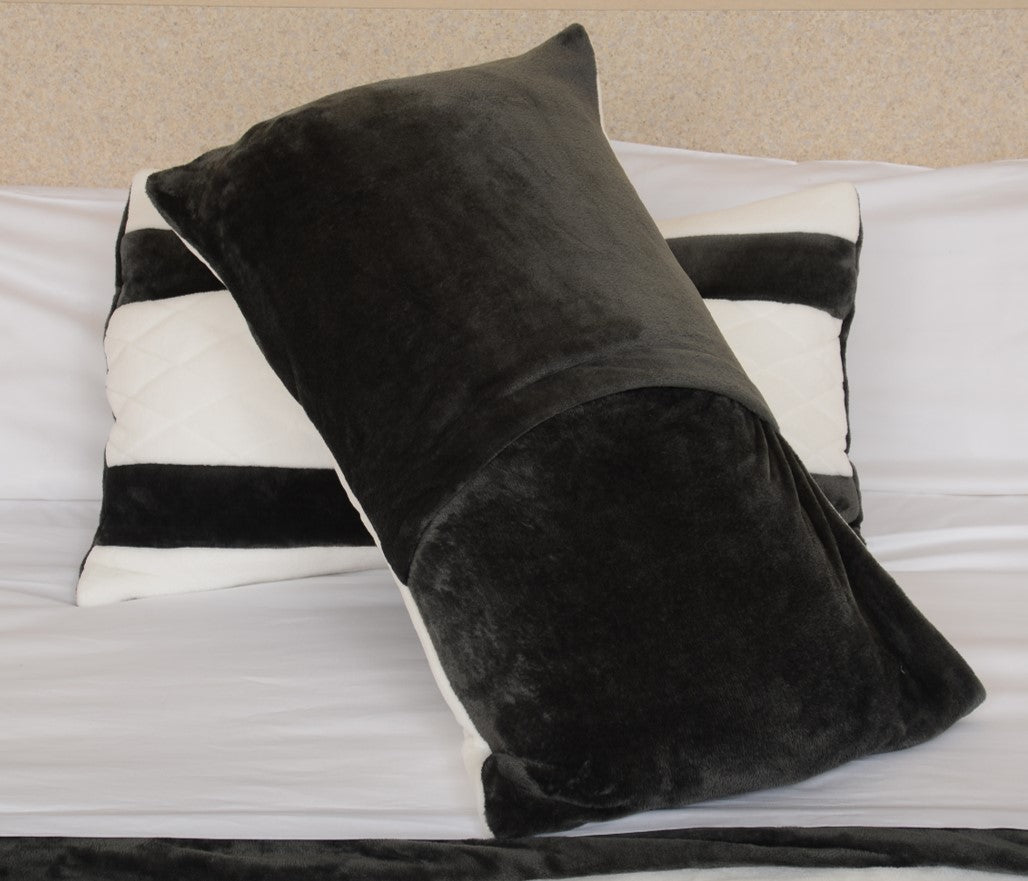 Off-White & Charcoal King/Cal King