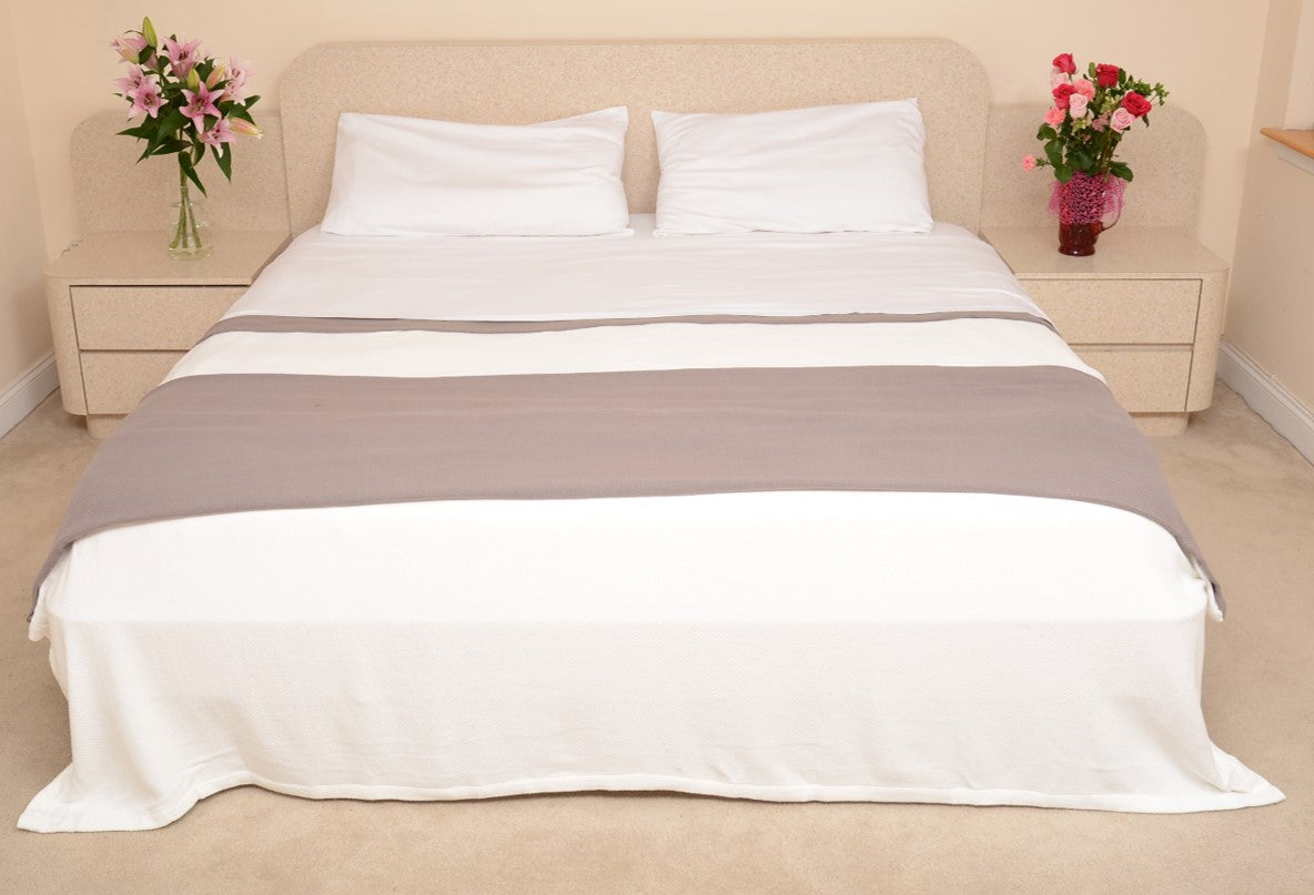 Off-White Cream & Grey 100% Cotton King/Cal King