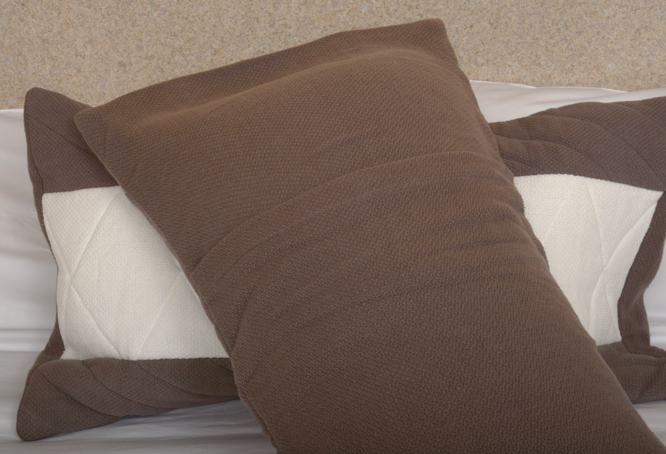 Off-White Cream & Grey With Turndown 100% Cotton King / Cal King