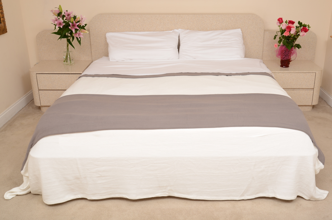 Off-White Cream & Grey With Turndown 100% Cotton King / Cal King