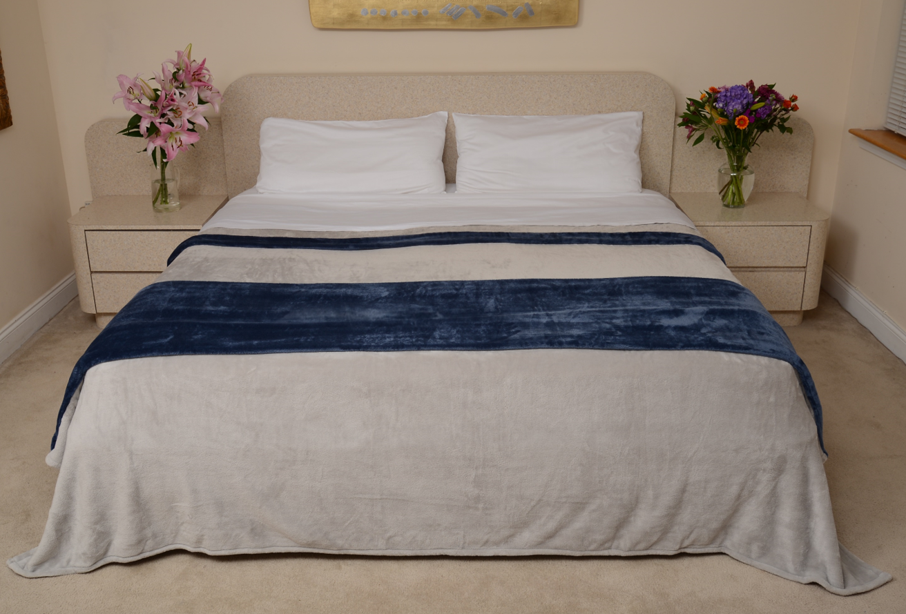 Silver Gray & Navy King/Cal King