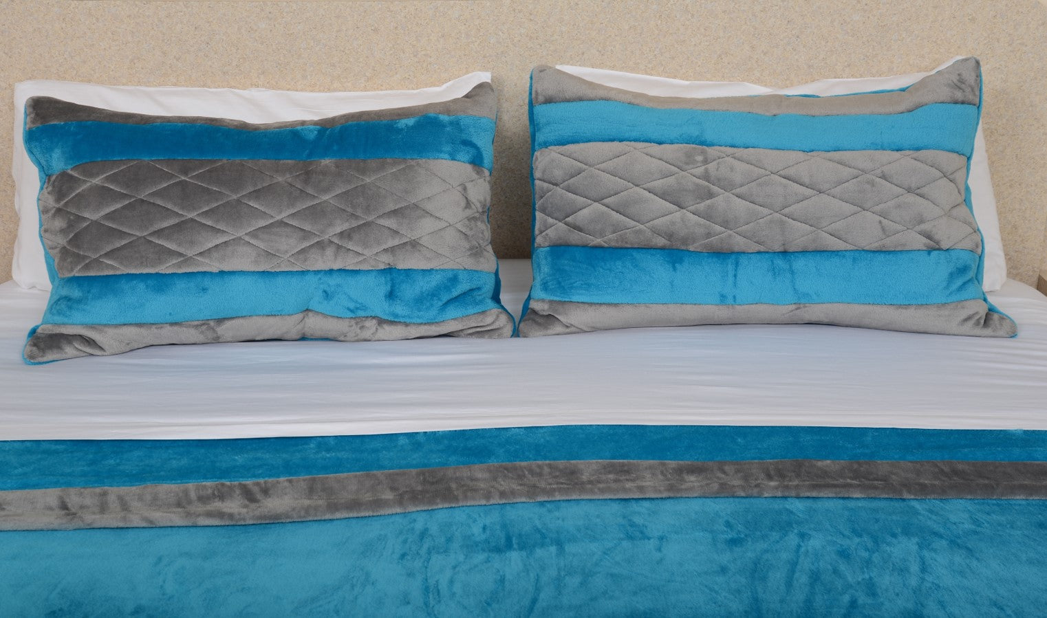 Turquoise & Silver King/Cal King