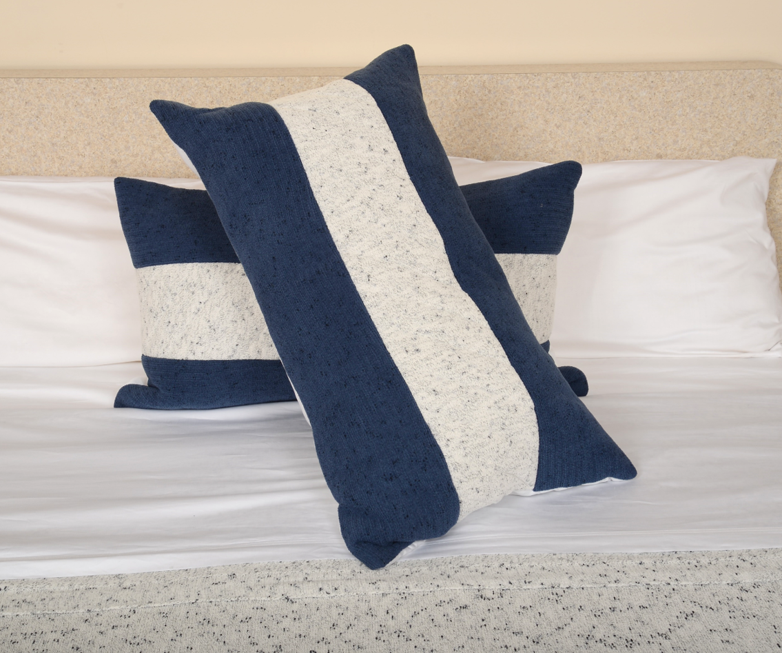 White & Navy Airy Poly-Knit King/Cal King