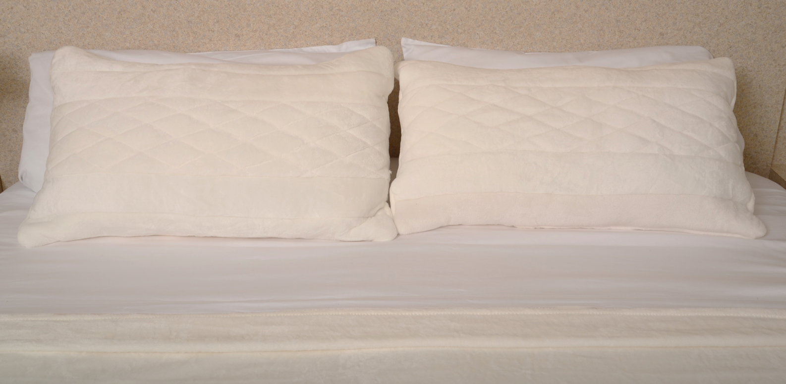 Lustrous White King/Cal King